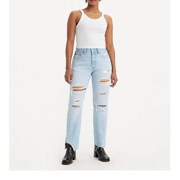 501 Levi’s Ripped Jeans - Picture 3 of 4